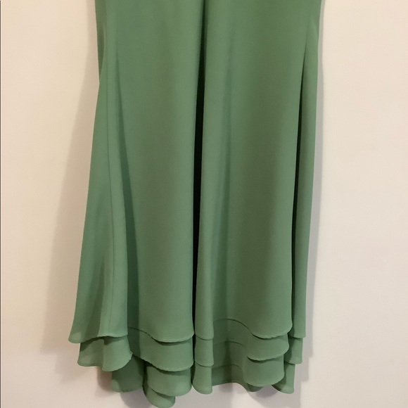 Women Short Green Dress With Matching Shawl. Size 4. - Picture 5 of 11
